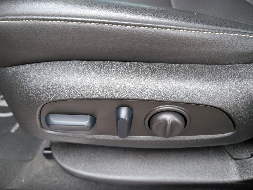 used 2023 GMC Acadia car, priced at $28,700