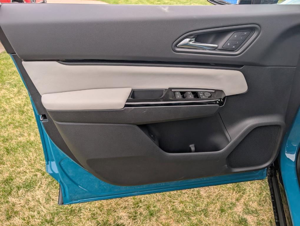 new 2025 Honda Prologue car, priced at $59,805