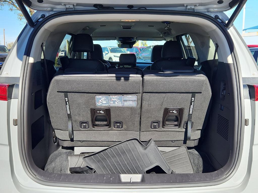 used 2024 Kia Carnival car, priced at $37,900