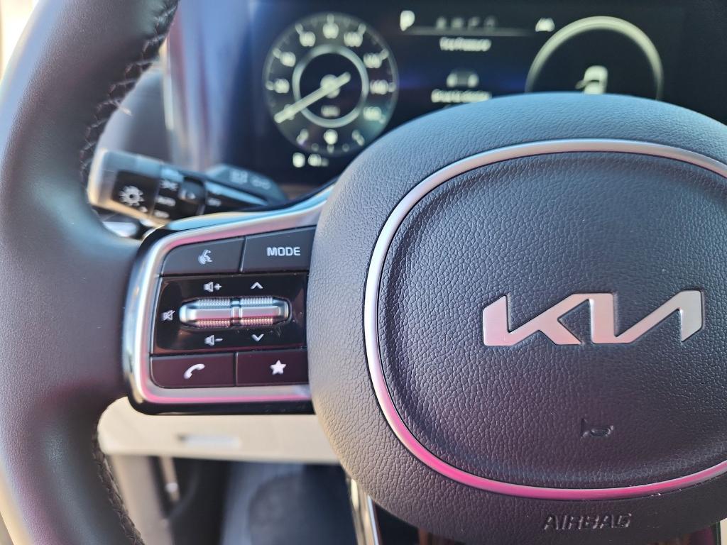 used 2024 Kia Carnival car, priced at $37,900