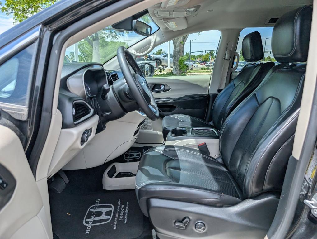 used 2022 Chrysler Pacifica car, priced at $20,900