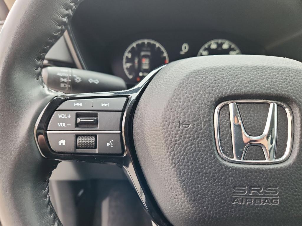 used 2023 Honda CR-V car, priced at $32,900