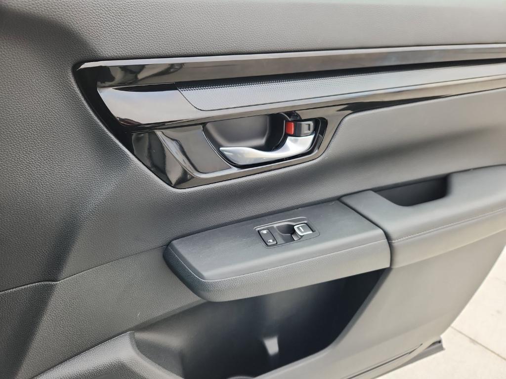 used 2023 Honda CR-V car, priced at $32,900