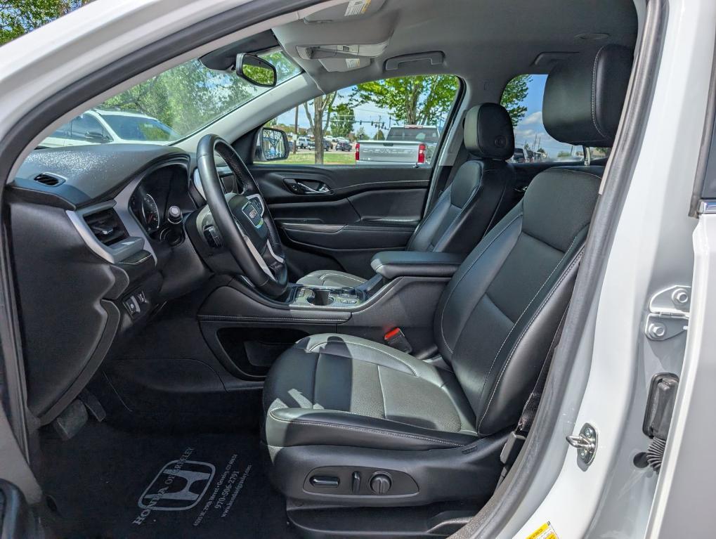 used 2023 GMC Acadia car, priced at $27,600