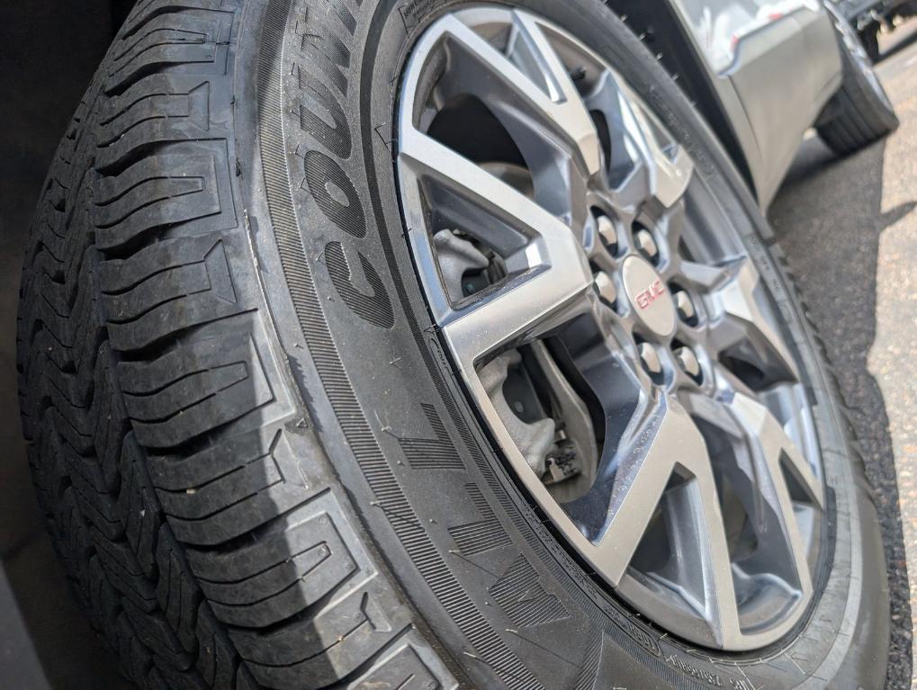 used 2023 GMC Acadia car, priced at $27,600