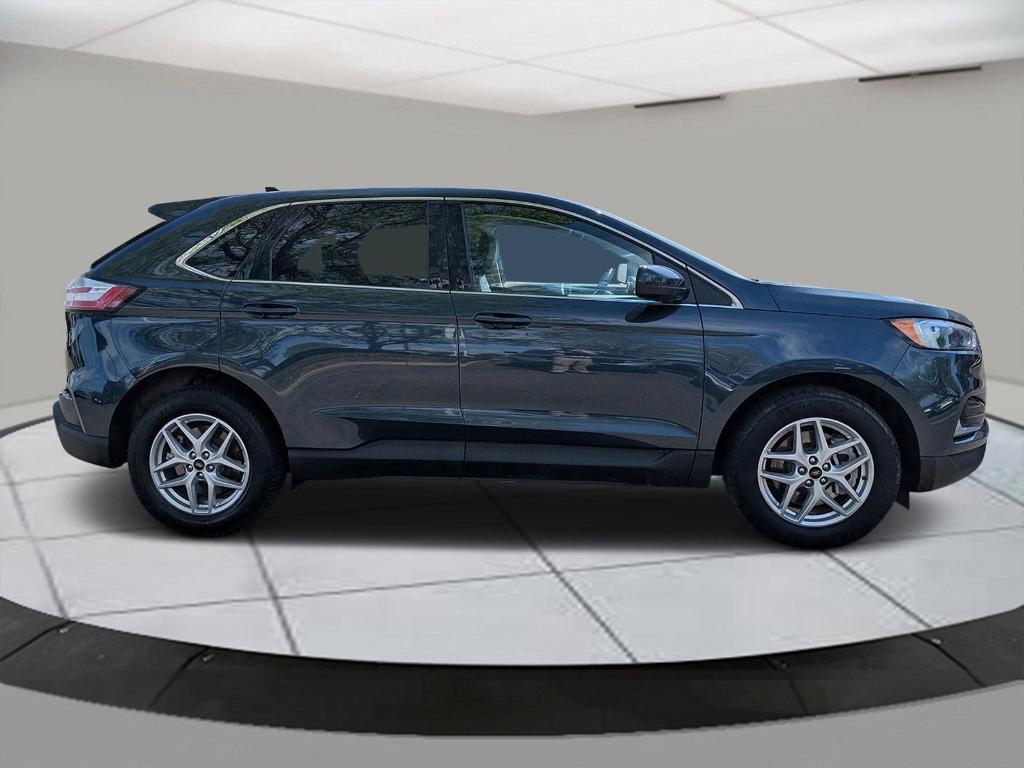 used 2024 Ford Edge car, priced at $26,900