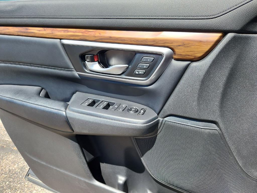 used 2018 Honda CR-V car, priced at $16,100