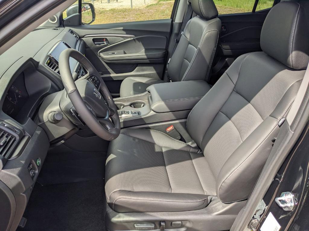 new 2025 Honda Ridgeline car, priced at $44,680