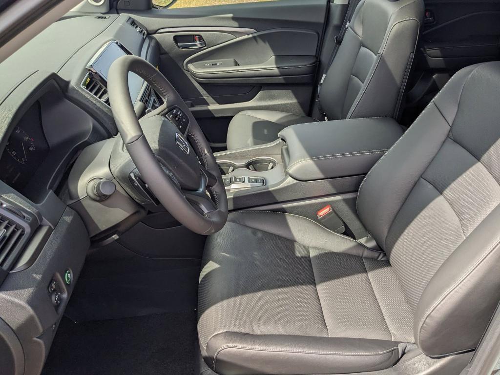 new 2025 Honda Ridgeline car, priced at $44,680