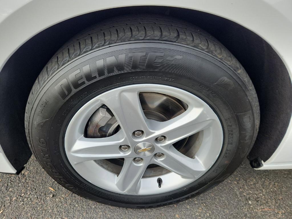 used 2024 Chevrolet Malibu car, priced at $18,900