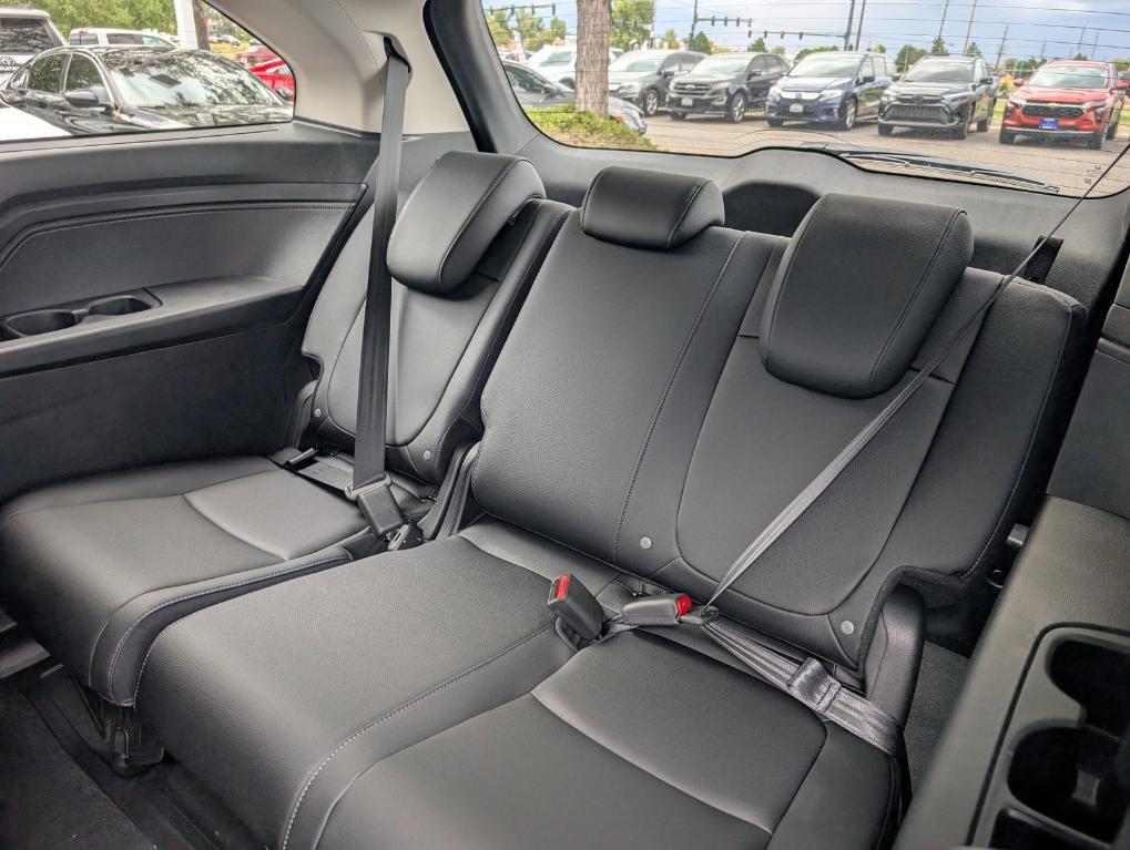 new 2026 Honda Odyssey car, priced at $44,290