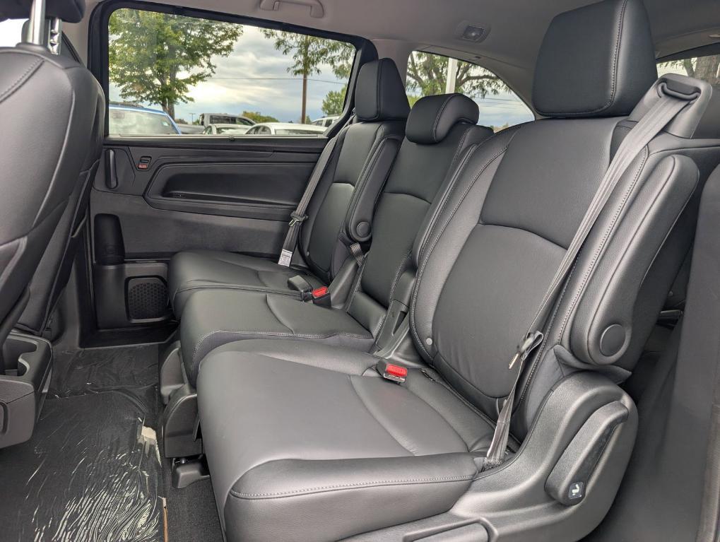 new 2026 Honda Odyssey car, priced at $44,290