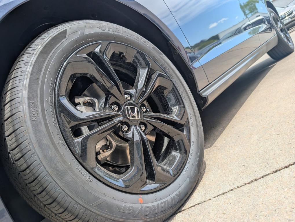 new 2025 Honda Accord car, priced at $31,755