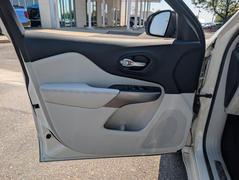 used 2019 Jeep Cherokee car, priced at $20,800