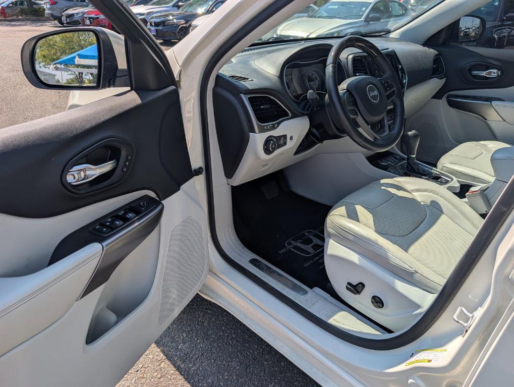 used 2019 Jeep Cherokee car, priced at $20,800