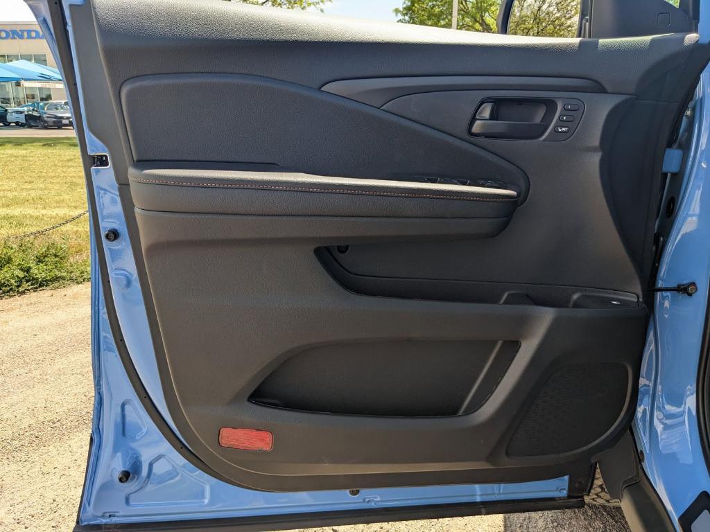 new 2025 Honda Ridgeline car, priced at $48,785