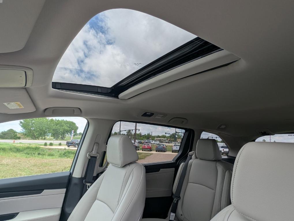 new 2025 Honda Odyssey car, priced at $43,670