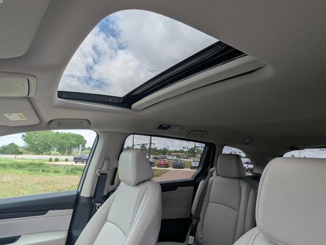 new 2025 Honda Odyssey car, priced at $43,670