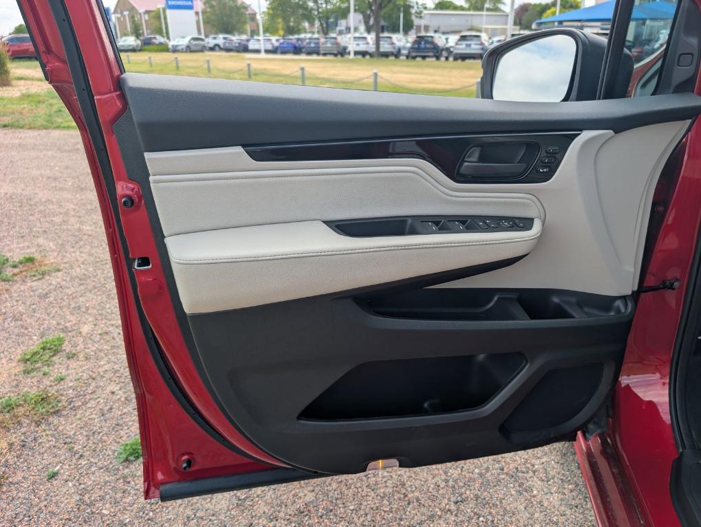 new 2025 Honda Odyssey car, priced at $48,815