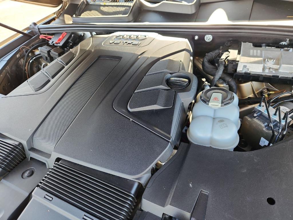 used 2018 Audi Q7 car, priced at $20,600