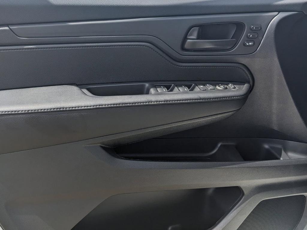 new 2025 Honda Odyssey car, priced at $45,275