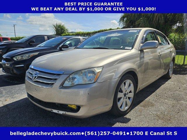 used 2006 Toyota Avalon car, priced at $700