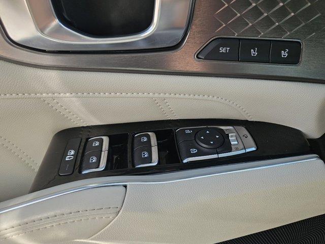 used 2022 Kia Sorento car, priced at $26,984