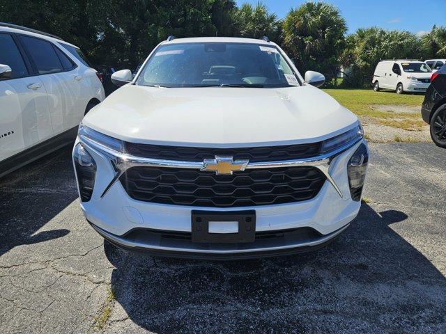 used 2024 Chevrolet Trax car, priced at $18,984