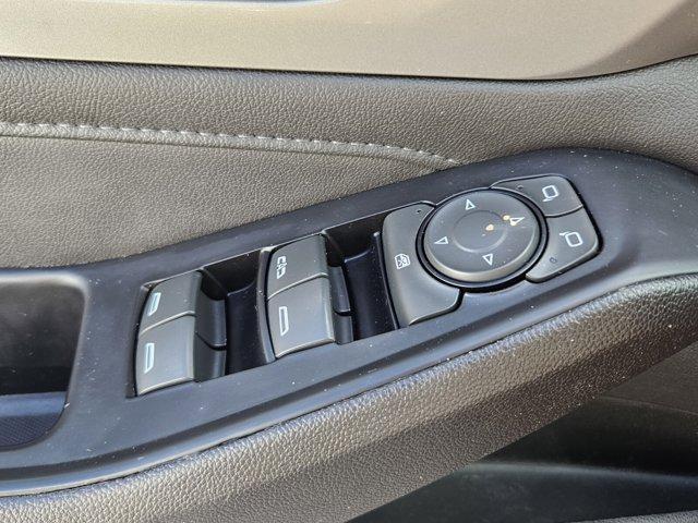 used 2023 Chevrolet Traverse car, priced at $17,484