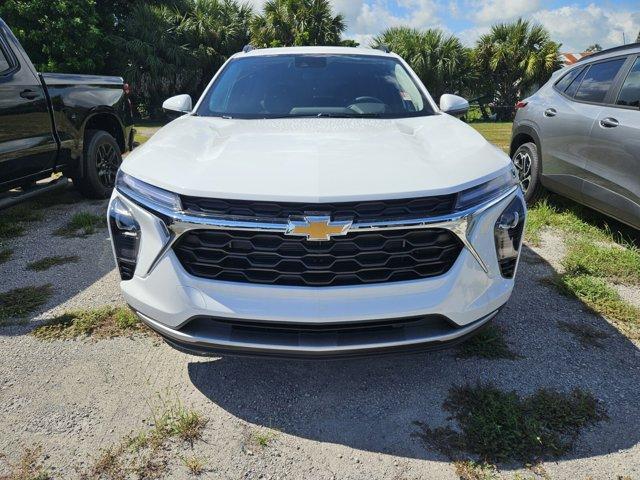 new 2025 Chevrolet Trax car, priced at $24,384