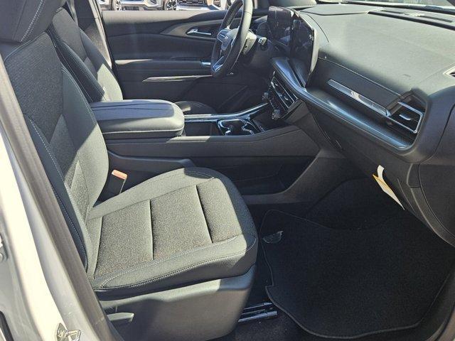 new 2026 Chevrolet Traverse car, priced at $42,184