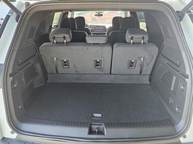 new 2026 Chevrolet Traverse car, priced at $42,184