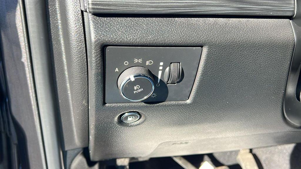 used 2019 Jeep Grand Cherokee car, priced at $12,990