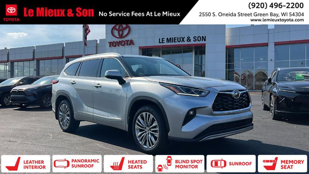 used 2023 Toyota Highlander car, priced at $46,990