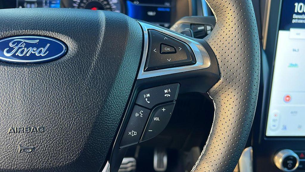 used 2023 Ford Edge car, priced at $33,990