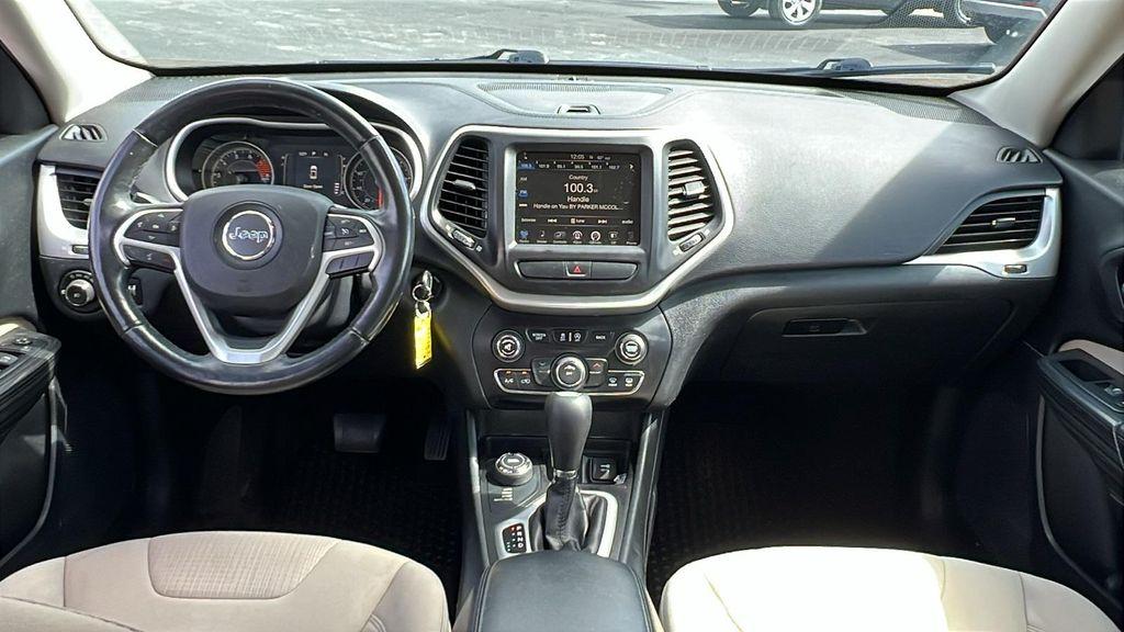 used 2016 Jeep Cherokee car, priced at $10,990