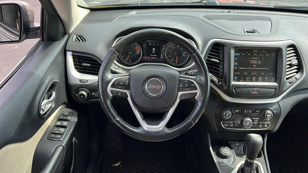 used 2016 Jeep Cherokee car, priced at $10,990