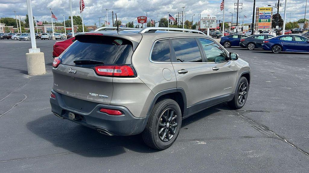 used 2016 Jeep Cherokee car, priced at $10,990