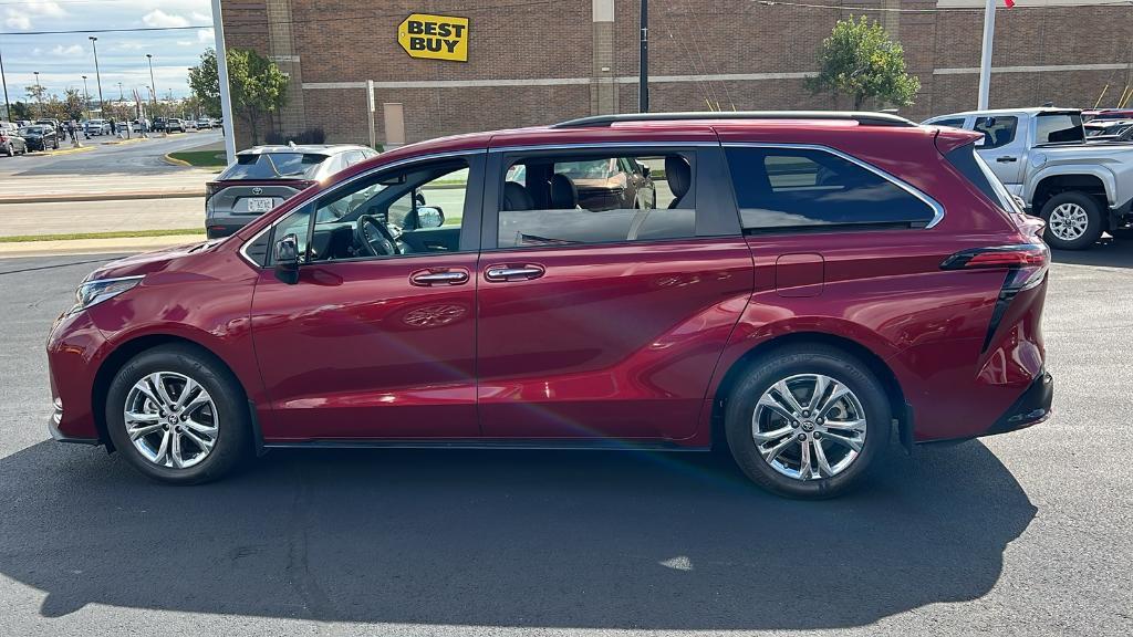 used 2023 Toyota Sienna car, priced at $47,990