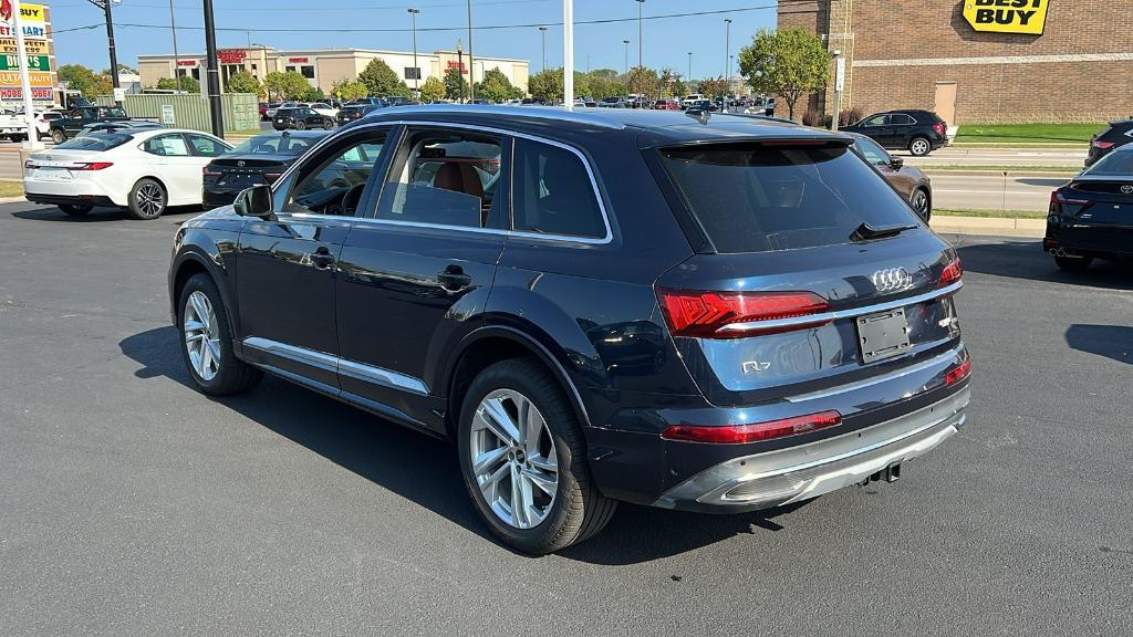 used 2024 Audi Q7 car, priced at $59,990