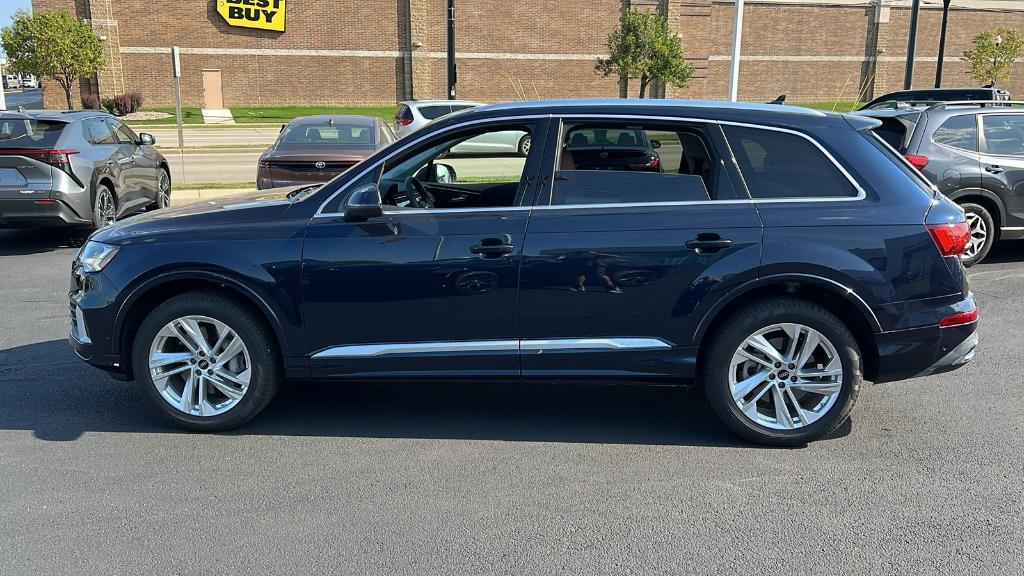 used 2024 Audi Q7 car, priced at $59,990