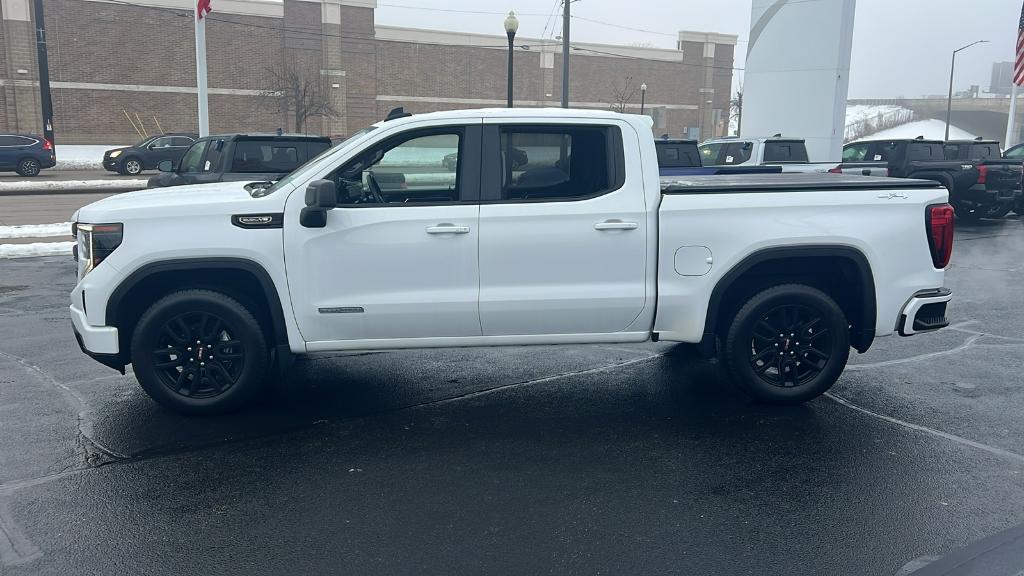 used 2022 GMC Sierra 1500 car, priced at $41,990