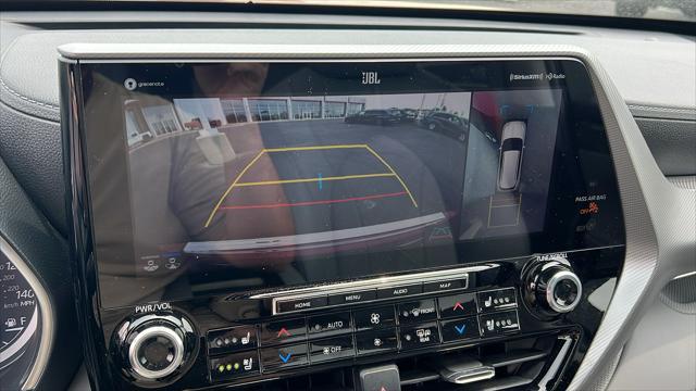 used 2021 Toyota Highlander car, priced at $44,990