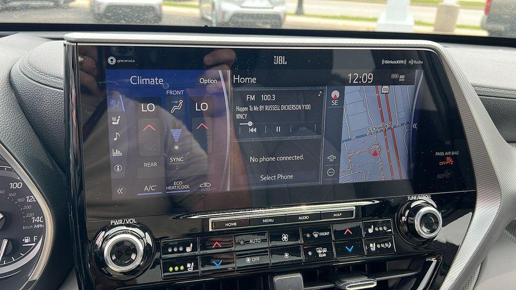 used 2021 Toyota Highlander car, priced at $44,990