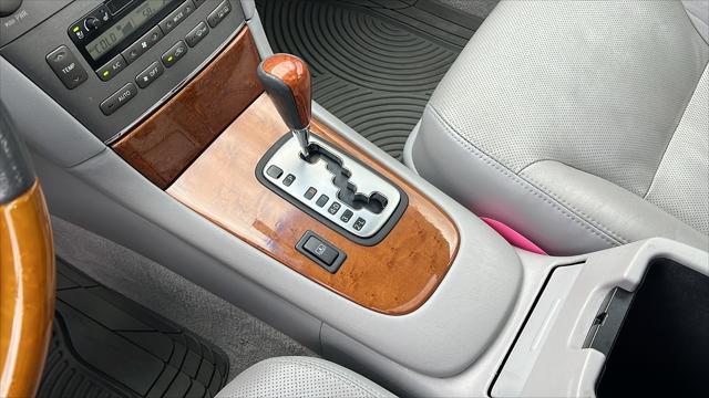 used 2005 Lexus ES 330 car, priced at $7,990
