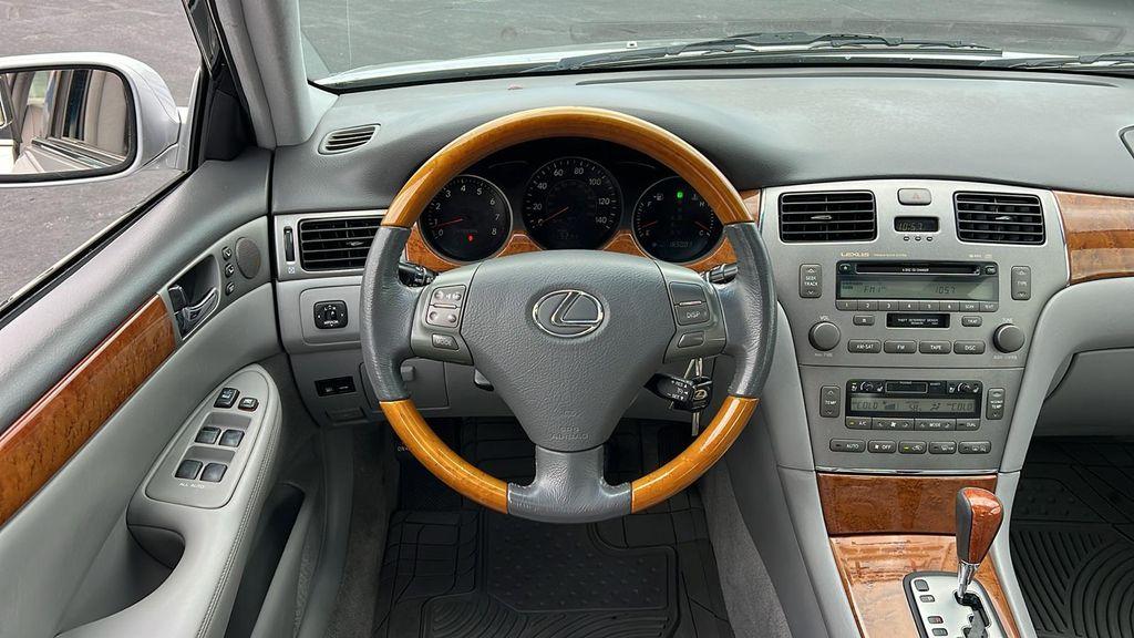 used 2005 Lexus ES 330 car, priced at $7,990