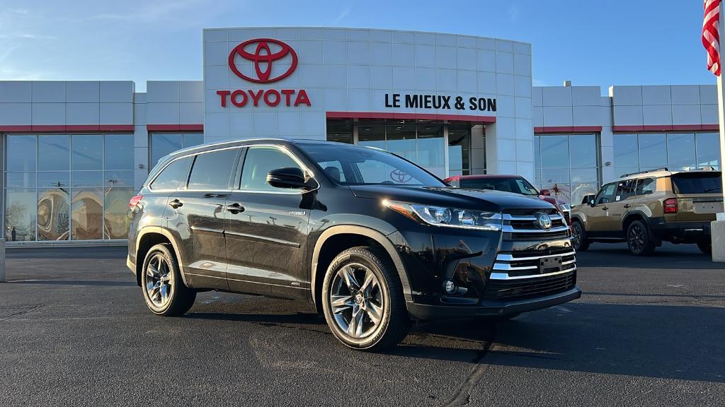 used 2019 Toyota Highlander Hybrid car, priced at $29,990