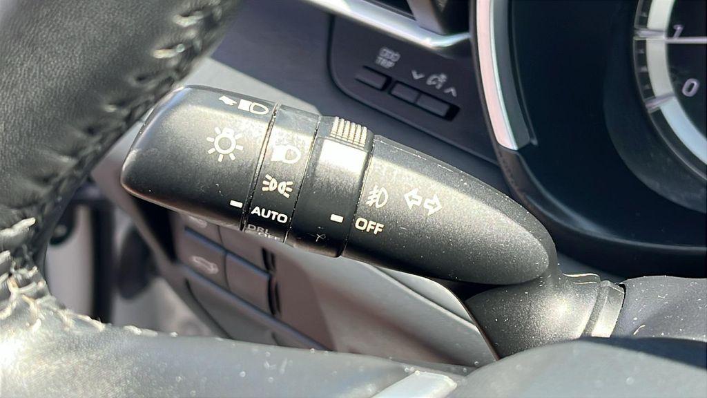 used 2022 Toyota Highlander car, priced at $40,990