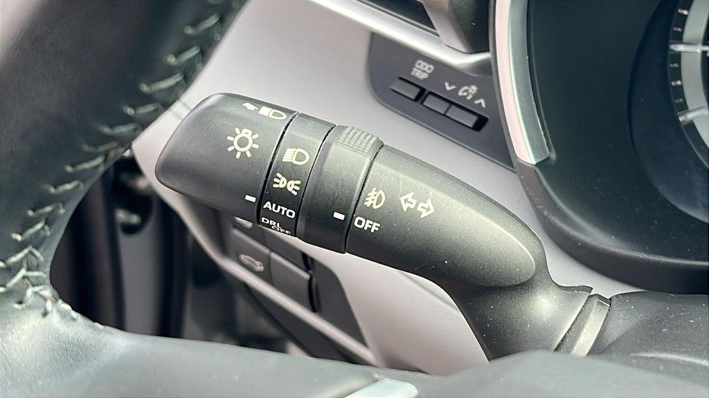 used 2021 Toyota Highlander car, priced at $36,990