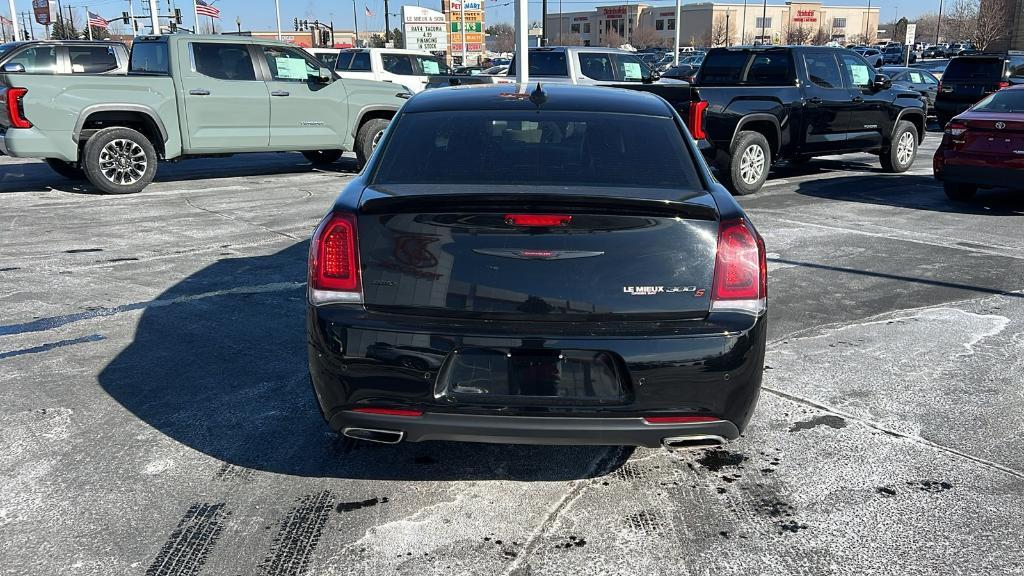 used 2022 Chrysler 300 car, priced at $27,990